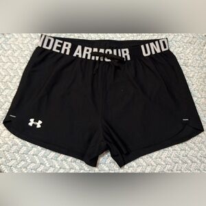 Under Armour Women's Size Small Athletic Short